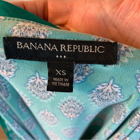 Banana Republic Factory Green Print Spaghetti Strap Casual Top- XS - Picture 7 of 10